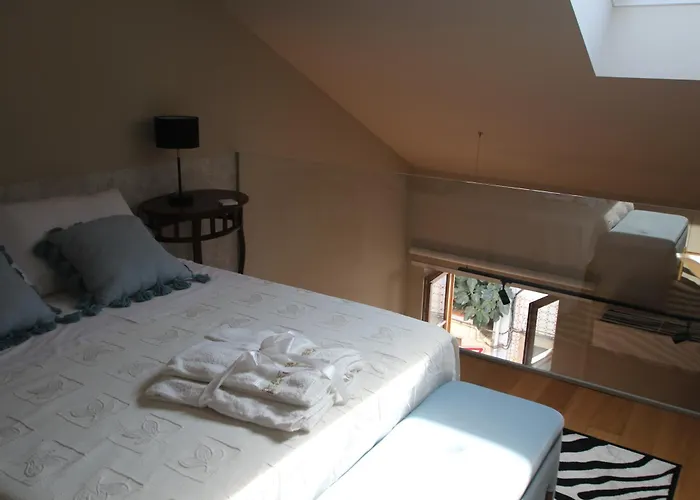 Historic Hideaway * 阿威罗